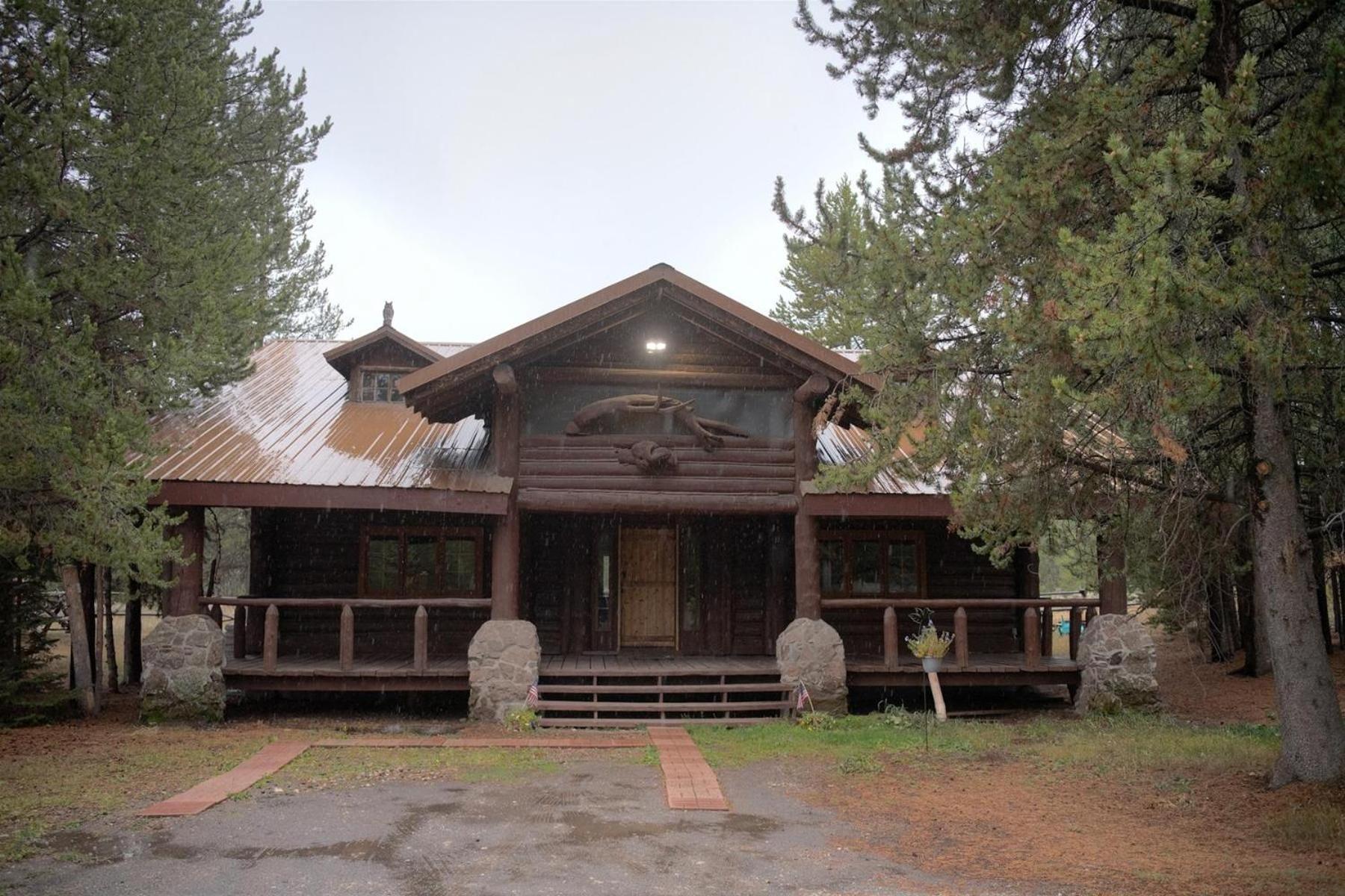 The Moose Bunkhouse Villa West Yellowstone Exterior photo